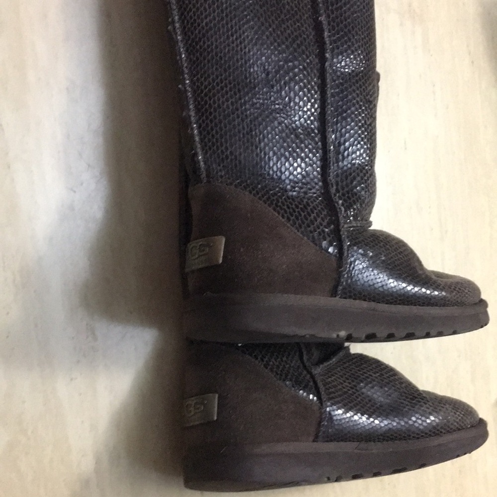Brown snakeskin look tall Ugg boots size w8